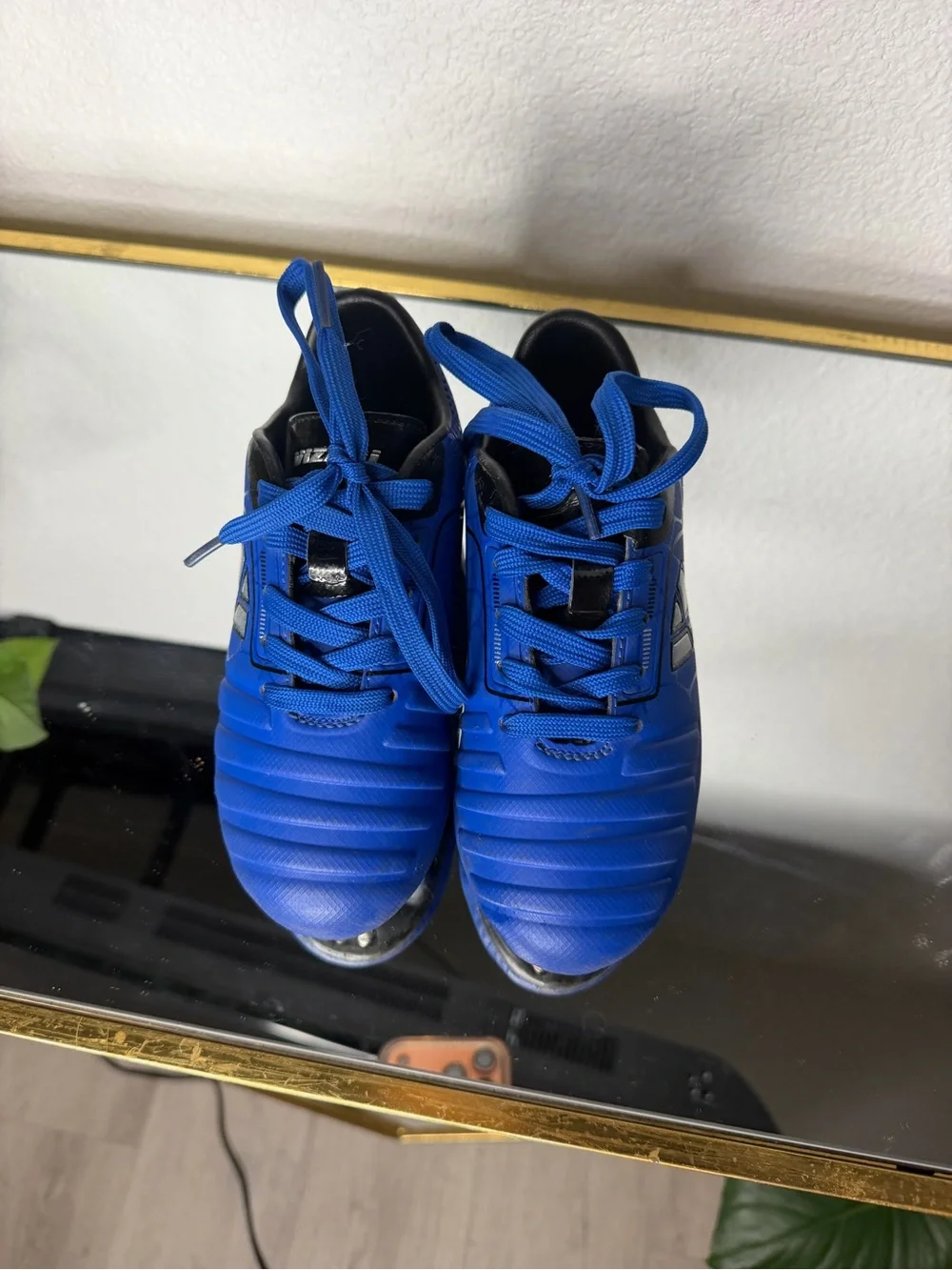 Youth Royal Blue Lace-Up Soccer Sneakers